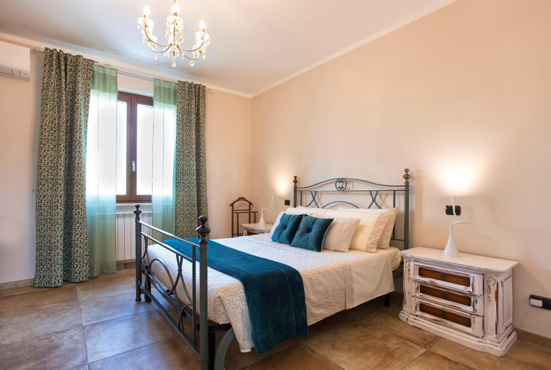 Villa Malvasio Elegant Retreat In Sassari With Private Jacuzzi Room Exterior foto