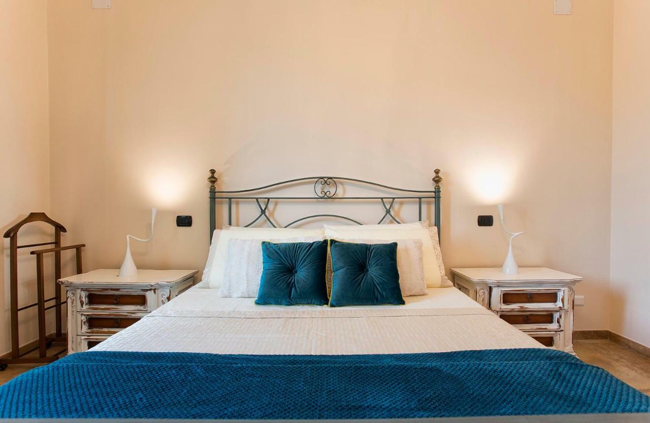 Villa Malvasio Elegant Retreat In Sassari With Private Jacuzzi Room Exterior foto