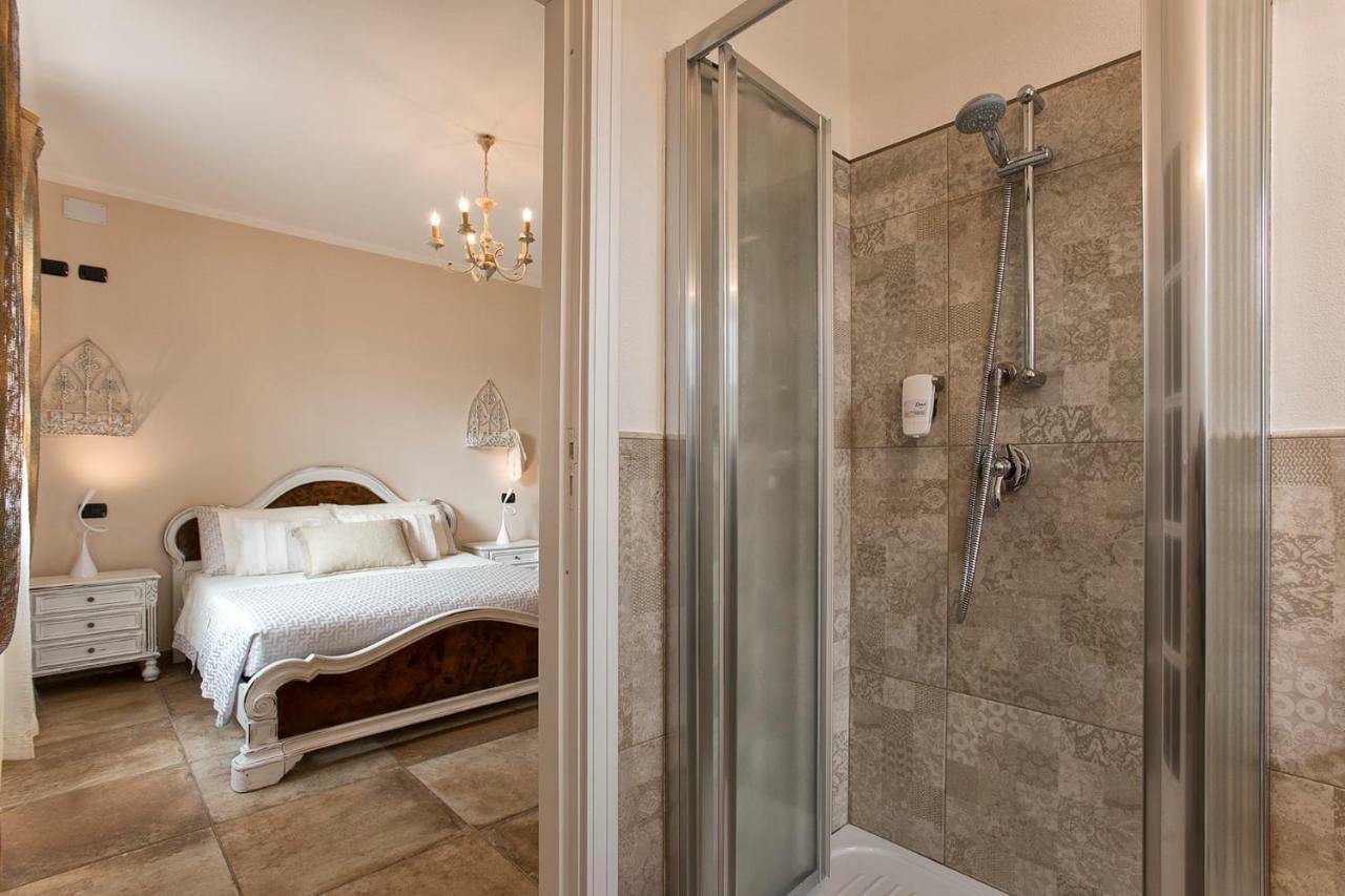 Villa Malvasio Elegant Retreat In Sassari With Private Jacuzzi Room Exterior foto